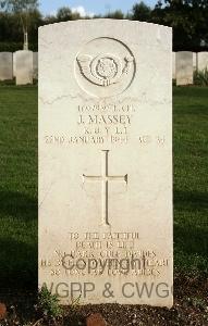 Minturno War Cemetery - Massey, Jack