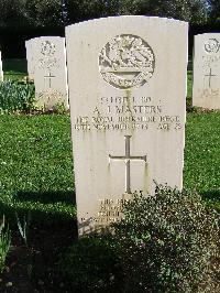 Minturno War Cemetery - Masters, Robert Stanley