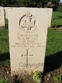 Minturno War Cemetery - McKee, Martin Alexander