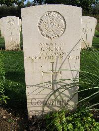 Minturno War Cemetery - McKie, Robert