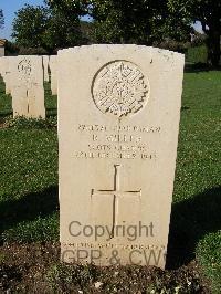 Minturno War Cemetery - Miller, Robert