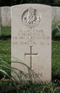 Minturno War Cemetery - Mojalehola, S