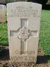 Minturno War Cemetery - Molesworth, Victor James