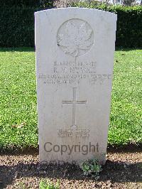 Minturno War Cemetery - Nyvoll, Rasmus Matheas