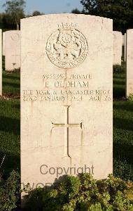 Minturno War Cemetery - Oldham, Edwin