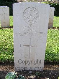 Minturno War Cemetery - Ormond, Ronald