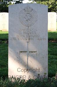 Minturno War Cemetery - Palmer, Dick