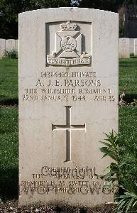 Minturno War Cemetery - Parsons, Alfred Joseph Edward