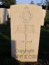 Minturno War Cemetery - Phillips, David Brinley