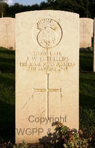 Minturno War Cemetery - Phillips, John William O'sullivan