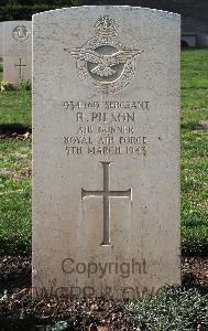 Minturno War Cemetery - Pilson, Robert