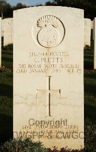 Minturno War Cemetery - Pletts, Charles