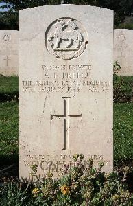 Minturno War Cemetery - Preece, Alfred Edward