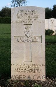 Minturno War Cemetery - Prestage, Robert William