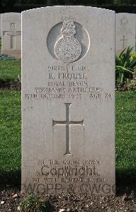 Minturno War Cemetery - Prouse, Ronald