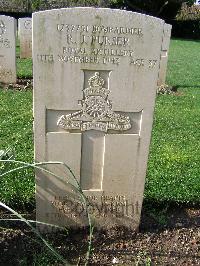 Minturno War Cemetery - Purser, Robert John