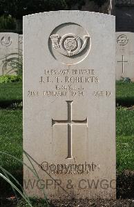 Minturno War Cemetery - Roberts, Joseph Leslie Thomas