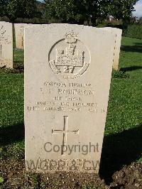 Minturno War Cemetery - Robinson, Leslie Edward