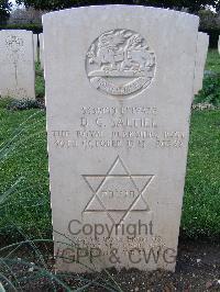 Minturno War Cemetery - Saltier, David Goldsmith