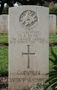 Minturno War Cemetery - Shaw, Victor Robert