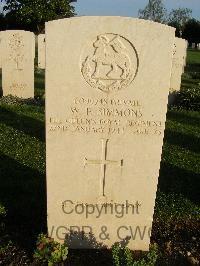 Minturno War Cemetery - Simmons, Walter Frederick