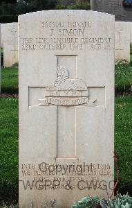 Minturno War Cemetery - Simon, James