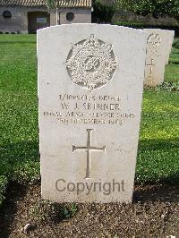 Minturno War Cemetery - Skinner, William James