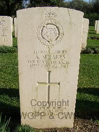 Minturno War Cemetery - Speakes, Alan