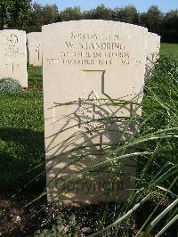 Minturno War Cemetery - Standring, Walter