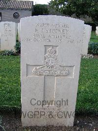 Minturno War Cemetery - Stepney, Ernest James