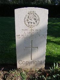 Minturno War Cemetery - Stevens, Arthur