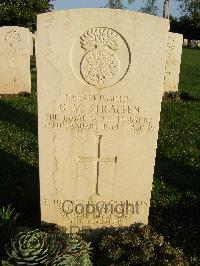 Minturno War Cemetery - Straffen, George Marshall