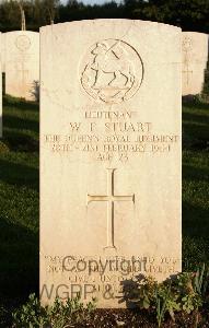 Minturno War Cemetery - Stuart, Walter Francis