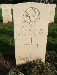 Minturno War Cemetery - Sutherland, Robert