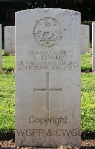 Minturno War Cemetery - Tanner, Geoffrey