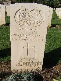 Minturno War Cemetery - Thomas, Alfred