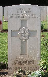 Minturno War Cemetery - Thorp, Eric