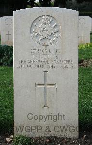 Minturno War Cemetery - Tills, Leonard John