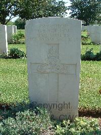 Minturno War Cemetery - Topham, Herbert Percival