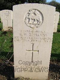 Minturno War Cemetery - Treviss, Roy William Thomas