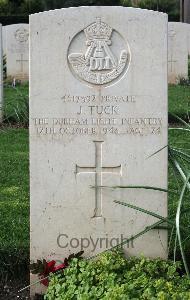 Minturno War Cemetery - Tuck, Joseph