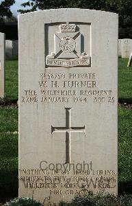 Minturno War Cemetery - Turner, William Henry