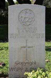 Minturno War Cemetery - Wares, Richard Albert