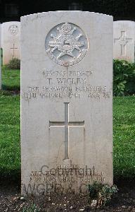 Minturno War Cemetery - Wigley, Thomas