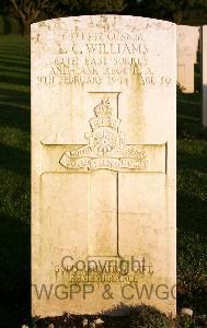 Minturno War Cemetery - Williams, Leslie Charles