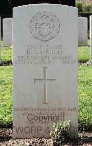 Minturno War Cemetery - Wright, Donald