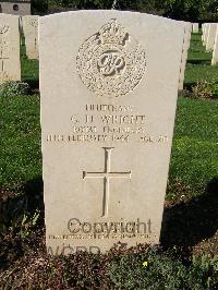 Minturno War Cemetery - Wright, George Henry