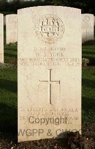 Minturno War Cemetery - York, Willis Septimus