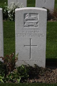 Perth Cemetery (China Wall) - Roberts, Walter