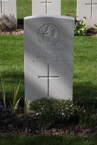 Perth Cemetery (China Wall) - Tye, Cyril Bentley Fenn